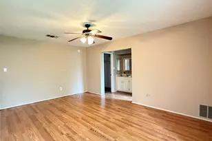 16439 Hickory Knoll Dr, Houston, TX 77059 - Photo 8