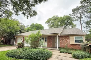 16439 Hickory Knoll Dr, Houston, TX 77059 - Photo 2