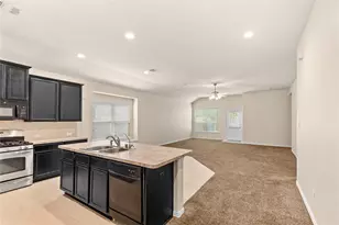 22810 Highland Bluff Ln, Spring, TX 77373 - Photo 8