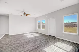 1093 Rd 5102, Cleveland, TX 77327 - Photo 14