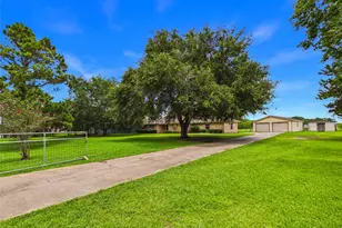 7711 Avenue M, Santa Fe, TX 77510 - Photo 2