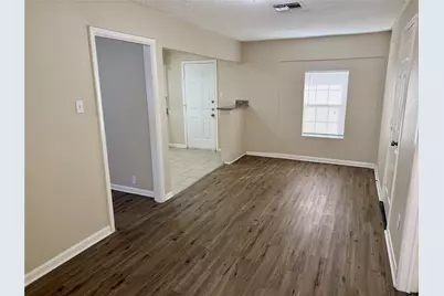 6144 Doulton Drive, Houston, TX 77033 - Photo 10