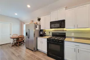 6227 Arcadia Sound Ln, Houston, TX 77365 - Photo 10