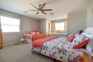 925 Tiki Dr, Tiki Island, TX 77554 - Photo 14