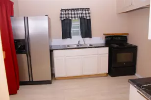 1310 4th St, Rosenberg, TX 77471 - Photo 14