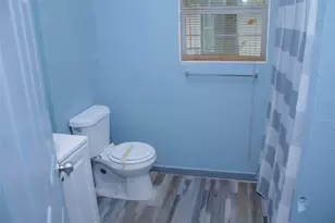 1310 4th St, Rosenberg, TX 77471 - Photo 8