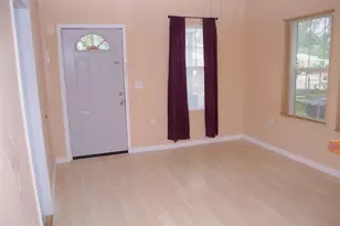 1310 4th St, Rosenberg, TX 77471 - Photo 2
