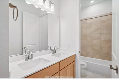 5302 Deer Valley Court, Manvel, TX 77578 - Photo 12