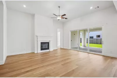 5302 Deer Valley Court, Manvel, TX 77578 - Photo 2