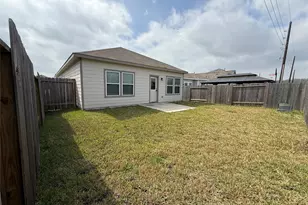 331 Century Farm Dr, Crosby, TX 77532 - Photo 16
