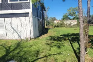 12018 Sandpiper Rd, Angleton, TX 77515 - Photo 2