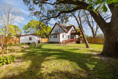 602 W Sealy Street, Alvin, TX 77511 - Photo 38