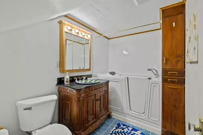 602 W Sealy Street, Alvin, TX 77511 - Photo 24