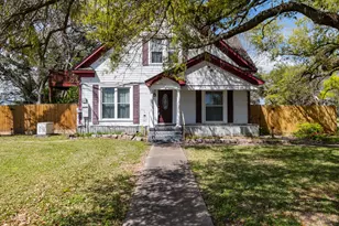 602 W Sealy St, Alvin, TX 77511 - Photo 1