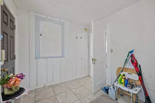 602 W Sealy St, Alvin, TX 77511 - Photo 18