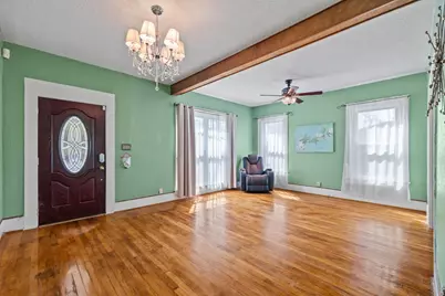 602 W Sealy Street, Alvin, TX 77511 - Photo 8