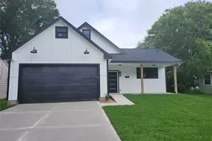 1010 Linden St, La Marque, TX 77568 - Photo 1