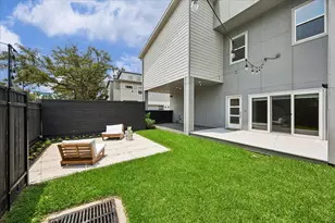 7702 Jacquelyn Oaks Rd, Houston, TX 77055 - Photo 6