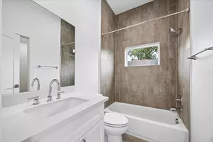 7702 Jacquelyn Oaks Rd, Houston, TX 77055 - Photo 24