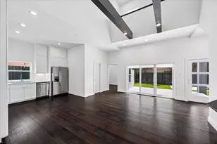 7702 Jacquelyn Oaks Rd, Houston, TX 77055 - Photo 10