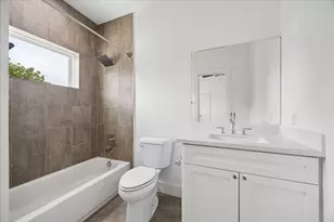7702 Jacquelyn Oaks Rd, Houston, TX 77055 - Photo 16