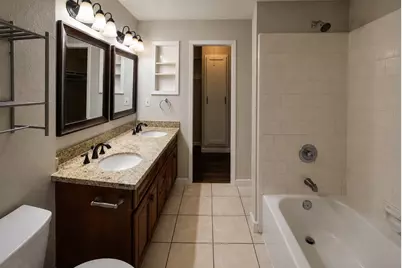 11 Hickory Oak Drive, The Woodlands, TX 77381 - Photo 16