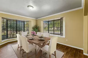 10703 Crestfield Ct, Houston, TX 77070 - Photo 6
