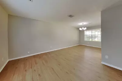 38 Still Corner Place, The Woodlands, TX 77381 - Photo 2