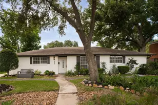 10618 Wickersham Ln, Houston, TX 77042 - Photo 36
