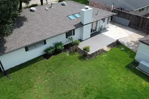 10618 Wickersham Ln, Houston, TX 77042 - Photo 34