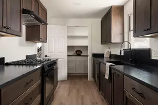 10618 Wickersham Ln, Houston, TX 77042 - Photo 6
