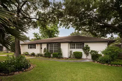 10618 Wickersham Lane, Houston, TX 77042 - Photo 4