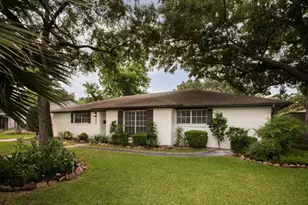 10618 Wickersham Ln, Houston, TX 77042 - Photo 4