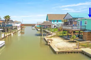 321 Pompano Ln, Surfside Beach, TX 77541 - Photo 2