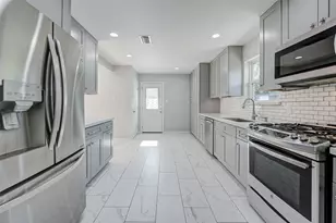 5231 Benning Dr, Houston, TX 77035 - Photo 16