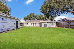 5231 Benning Dr, Houston, TX 77035 - Photo 38