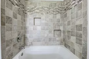 5231 Benning Dr, Houston, TX 77035 - Photo 34