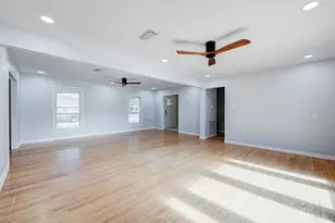 5231 Benning Dr, Houston, TX 77035 - Photo 8