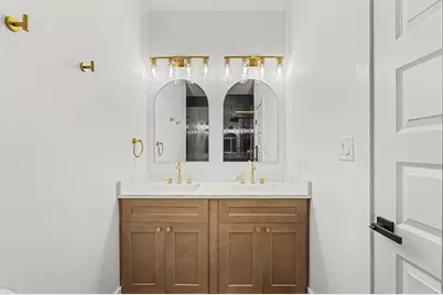 9214 Madera Road, Houston, TX 77078 - Photo 12