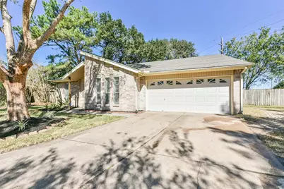 8046 Split Pine Drive, Houston, TX 77040 - Photo 2