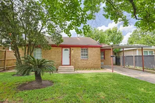 4039 Cornell St, Houston, TX 77022 - Photo 2
