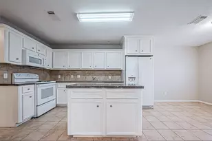 10043 Morocco Rd, Houston, TX 77041 - Photo 12