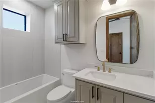 4558 Hicks Ln, Bryan, TX 77845 - Photo 22