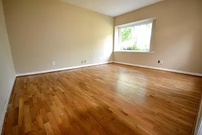 11211 Ash Creek Drive, Houston, TX 77043 - Photo 14