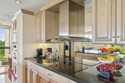 49 Briar Hollow Lane #702, Houston, TX 77027 - Photo 14