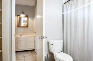 2816 Country Club Dr, Pearland, TX 77581 - Photo 12