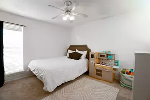 2816 Country Club Dr, Pearland, TX 77581 - Photo 16