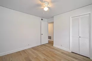 11002 Hammerly Blvd, Houston, TX 77043 - Photo 26