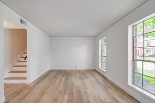 11002 Hammerly Blvd, Houston, TX 77043 - Photo 12