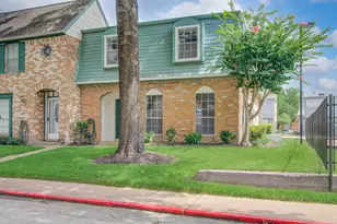 11002 Hammerly Blvd, Houston, TX 77043 - Photo 34